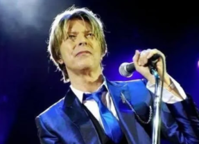 Stage: il documentario su David Bowie