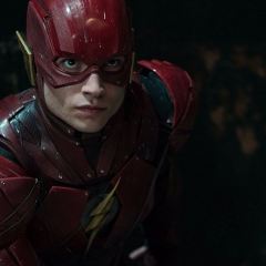 The Flash: Ezra Miller scrive il film